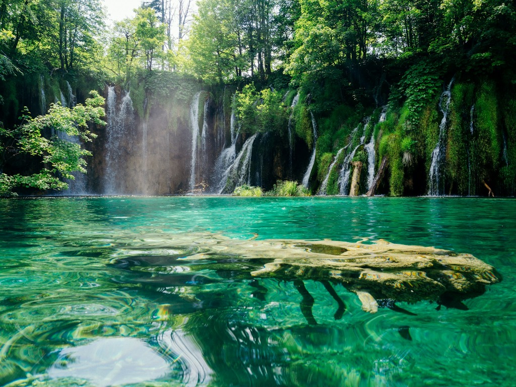 Plitvice Lakes – private transfer from Ljubljana to Plitvice Lakes